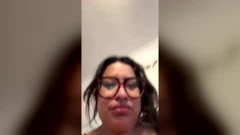 Snapshot of thatgirllia90 chatting on 07.28.26 thatgirllia90 online show from 07.28.26