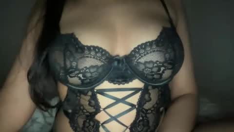 Melanie online show from 11.17.25