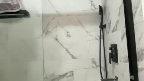 thatoneblondee online show from 10.24.25