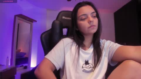 Paola online show from 03.11.25