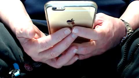 Snapshot of the1pocketrocket chatting on 01.03.25 the1pocketrocket online show from 01.03.25