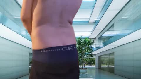 Snapshot of the420duderino chatting on 11.03.25 the420duderino online show from 11.03.25