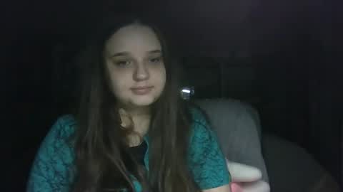 Snapshot of the_best_girl_in_the_world1 chatting on 11.08.25 best girl online show from 11.08.25