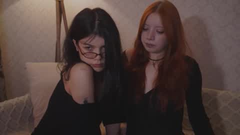 EllaLyn online show from 10.12.25