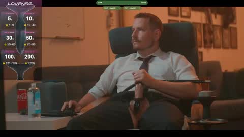 Snapshot of the_dilf chatting on 05.09.26 The DILF - online show from 05.09.26