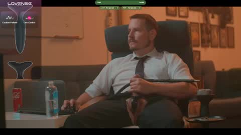 Snapshot of the_dilf chatting on 05.16.26 The DILF - online show from 05.16.26