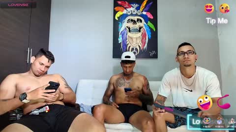 SCOTT  THEO  KAMERON  GENDERSON online show from 01.18.25