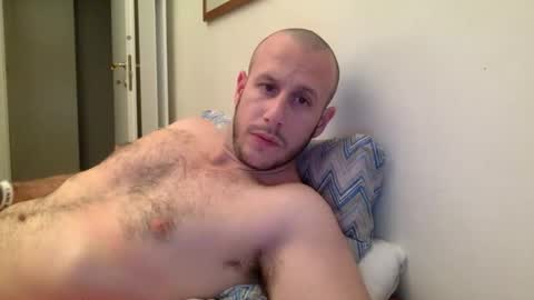 Snapshot of the_handyman_69 chatting on 11.06.25 the_handyman_69 online show from 11.06.25