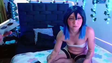 Snapshot of the_lesbian_game chatting on 01.22.25 the_lesbian_game online show from 01.22.25