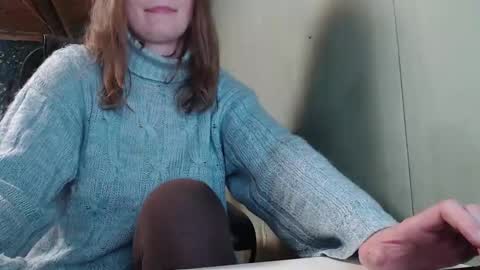 Snapshot of the_prettywondder chatting on 03.04.25 Ekye online show from 03.04.25