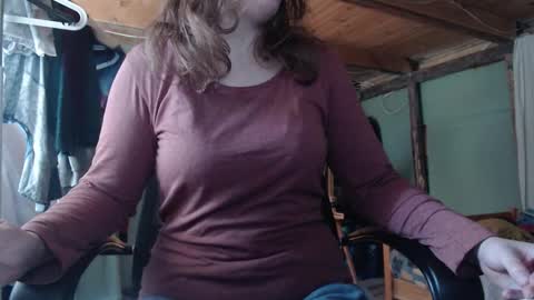 Snapshot of the_prettywondder chatting on 10.06.25 Ekye online show from 10.06.25