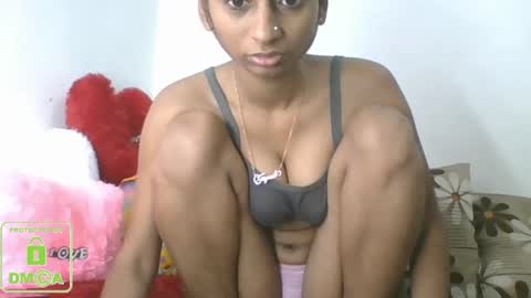 Snapshot of the_right_girl chatting on 12.19.24 Suzan Sexy online show from 12.19.24
