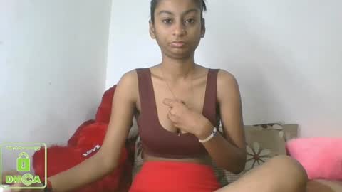 Snapshot of the_right_girl chatting on 12.21.24 Suzan Sexy online show from 12.21.24