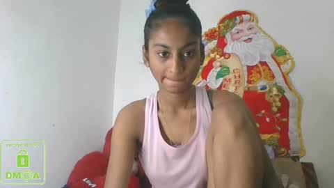 Snapshot of the_right_girl chatting on 12.26.24 Suzan Sexy online show from 12.26.24
