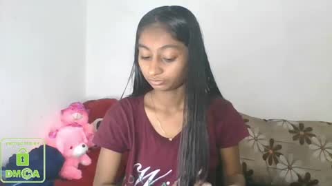Snapshot of the_right_girl chatting on 01.22.25 Suzan Sexy online show from 01.22.25