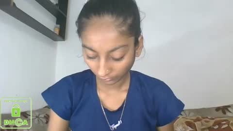 Snapshot of the_right_girl chatting on 02.16.25 Suzan Sexy online show from 02.16.25
