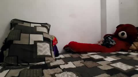 Snapshot of the_right_girl chatting on 09.17.25 Suzan Sexy online show from 09.17.25
