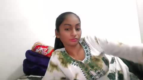 Snapshot of the_right_girl chatting on 09.18.25 Suzan Sexy online show from 09.18.25