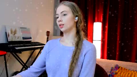 Ally    STREAMING ON TWITCH NOW Check my Twitter for updates online show from 02.09.25