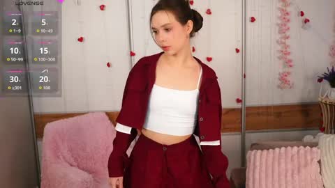 My name is Cynthia and Im very happy to see you in my sweet room  online show from 04.17.26