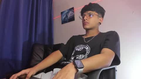 Snapshot of the_weed_guys chatting on 02.04.25 Danny online show from 02.04.25