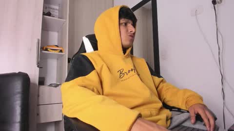 Snapshot of the_weed_guys chatting on 10.12.25 Danny online show from 10.12.25