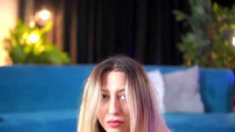 TheaOrre online show from 04.18.26