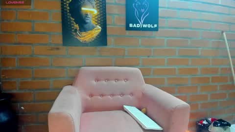 thebadwolf818 online show from 04.18.26