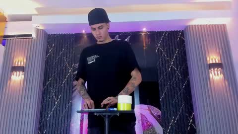 DEAN AND MARY online show from 01.05.26