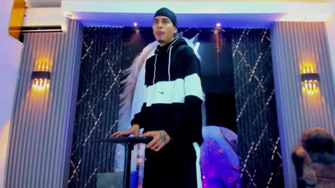 Snapshot of thebigdanni chatting on 01.18.26 DEAN AND MARY online show from 01.18.26