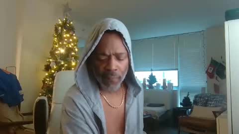 Snapshot of theblacklordmaster chatting on 01.02.25 theblacklordmaster online show from 01.02.25