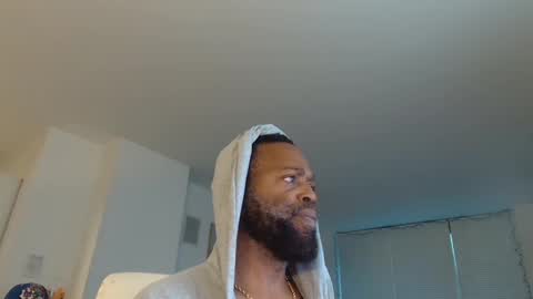 Snapshot of theblacklordmaster chatting on 09.10.25 theblacklordmaster online show from 09.10.25