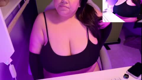TheBouncingBetty online show from 04.26.26