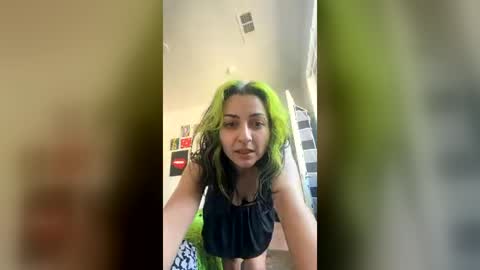 thebrattybelle99 online show from 06.12.26
