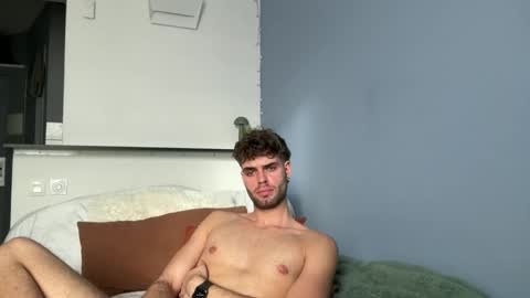 Snapshot of thebrokescholar chatting on 01.14.26 Broke Scholar online show from 01.14.26