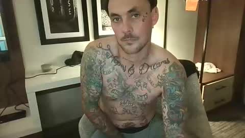 Snapshot of thecoryhall9109 chatting on 10.28.25 thecoryhall9109 online show from 10.28.25