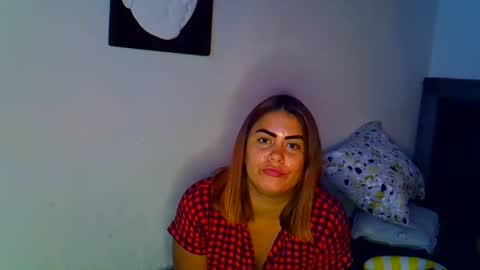 Snapshot of thecouplehavingall chatting on 02.28.25 thecouplehavingall online show from 02.28.25