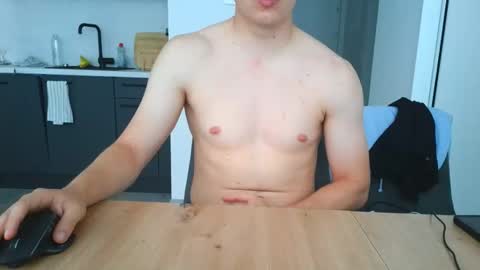 Snapshot of thecuteguy144949 chatting on 05.30.26 thecuteguy144949 online show from 05.30.26