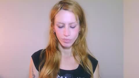 Snapshot of thedollxxxperience chatting on 10.26.25 Yolanda online show from 10.26.25