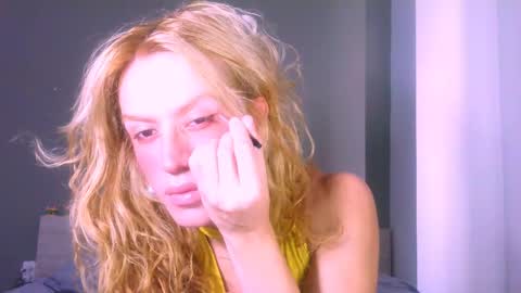 Snapshot of thedollxxxperience chatting on 06.07.26 Yolanda online show from 06.07.26