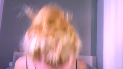 Snapshot of thedollxxxperience chatting on 06.09.26 Yolanda online show from 06.09.26