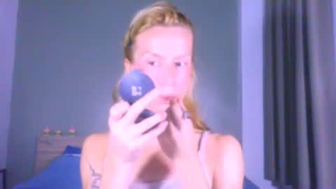 Snapshot of thedollxxxperience chatting on 06.15.26 Yolanda online show from 06.15.26