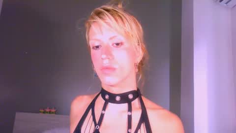 Snapshot of thedollxxxperience chatting on 07.19.26 Yolanda online show from 07.19.26