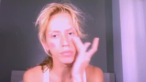Snapshot of thedollxxxperience chatting on 07.20.26 Yolanda online show from 07.20.26