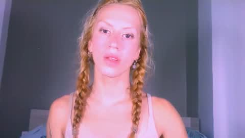 Snapshot of thedollxxxperience chatting on 07.24.26 Yolanda online show from 07.24.26
