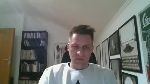 Snapshot of thedon2123 chatting on 03.10.25 thedon2123 online show from 03.10.25