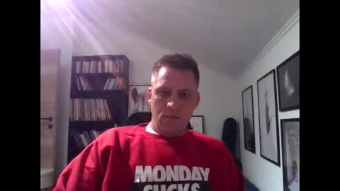 Snapshot of thedon2123 chatting on 09.16.25 thedon2123 online show from 09.16.25