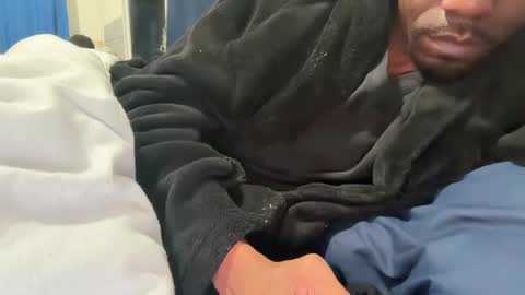 Snapshot of theeshooterr chatting on 12.03.24 theeshooterr online show from 12.03.24