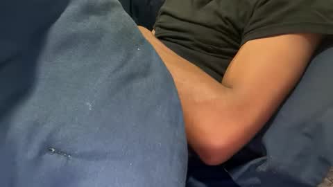 Snapshot of theeshooterr chatting on 12.17.24 theeshooterr online show from 12.17.24