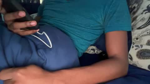 Snapshot of theeshooterr chatting on 12.29.24 theeshooterr online show from 12.29.24